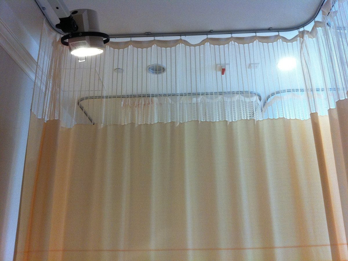 Mesh-Top Ward Curtains