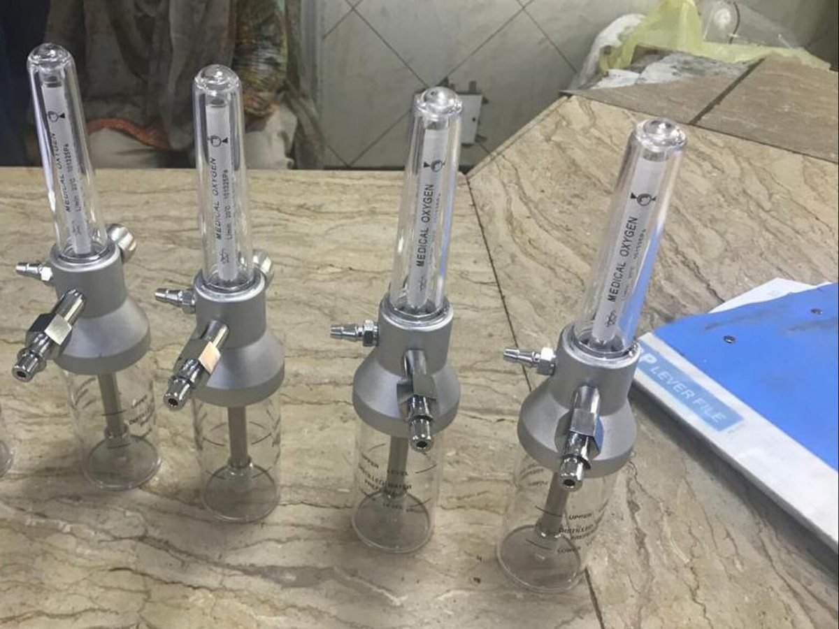 BPC Flowmeter with Humidifier Bottle & Ward Vacuum Units